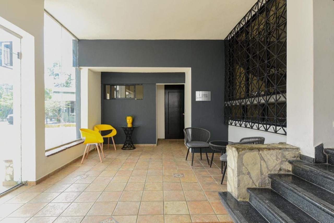 Ph 19 Guesthouse Hotel In Gazcue Санто Доминго Екстериор снимка