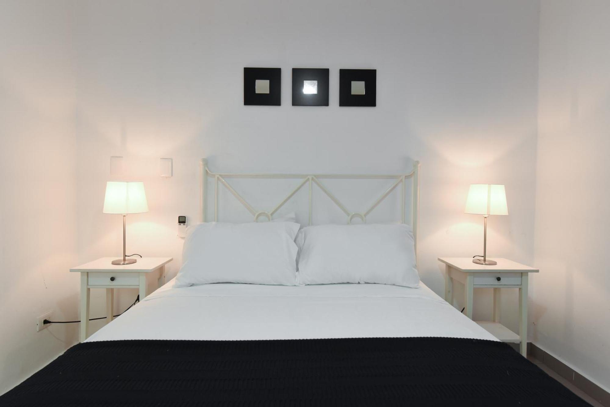 Ph 19 Guesthouse Hotel In Gazcue Санто Доминго Стая снимка
