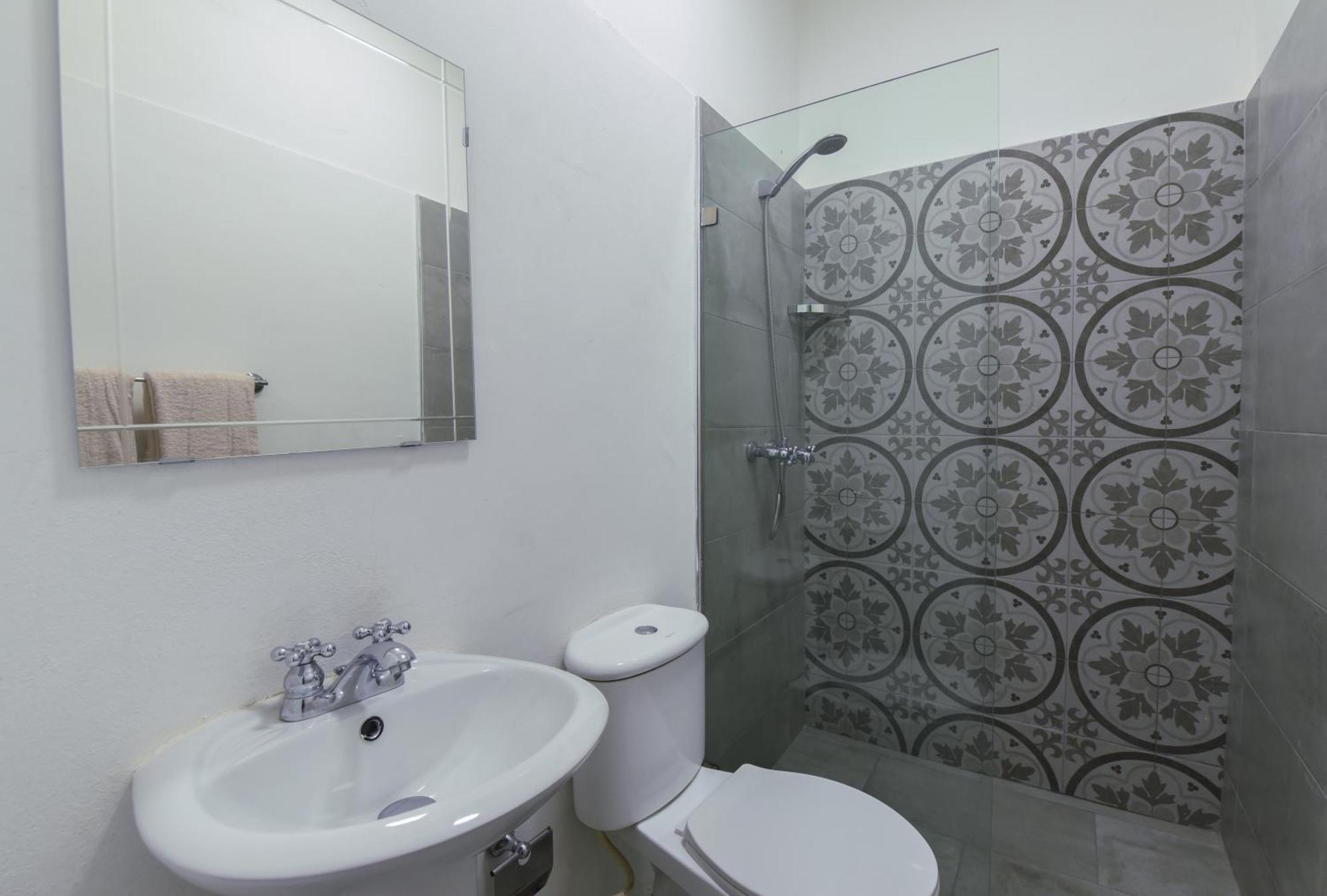 Ph 19 Guesthouse Hotel In Gazcue Санто Доминго Стая снимка